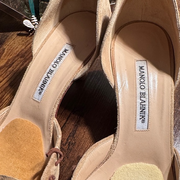 Manolo Blahnik Beige Suede Heels with Bow Detail